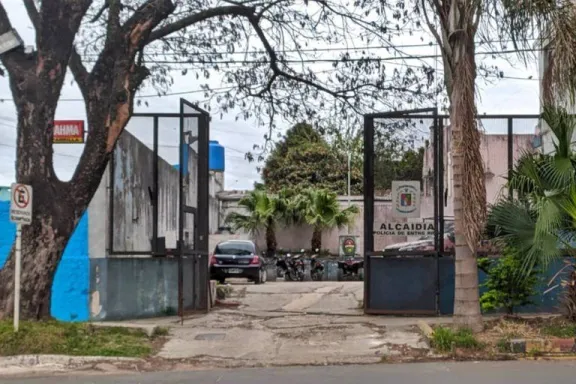 Hallaron sin vida en la Alcaldía al expolicía declarado culpable por una causa de abuso sexual