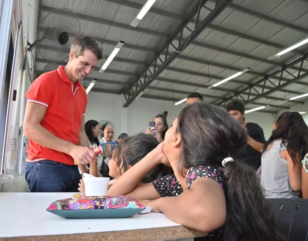 KITS ESCOLARES - ESCUELAS - MUNICIPALIDAD (2)