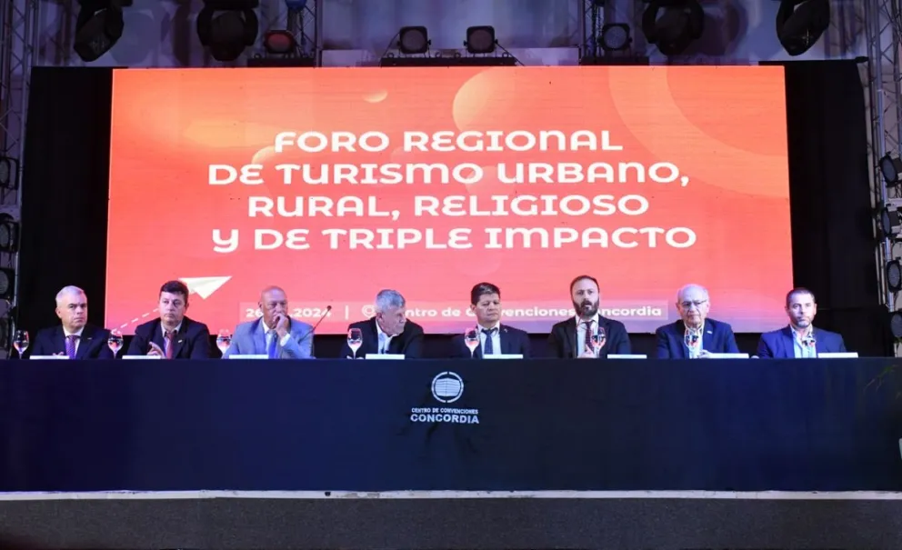 Azcué Foro Turismo 1