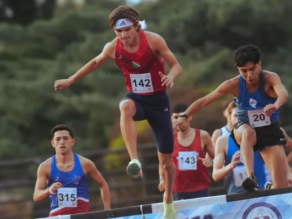 Un atleta de Concordia obtuvo una beca en Estados Unidos y vende una rifa para poder viajar