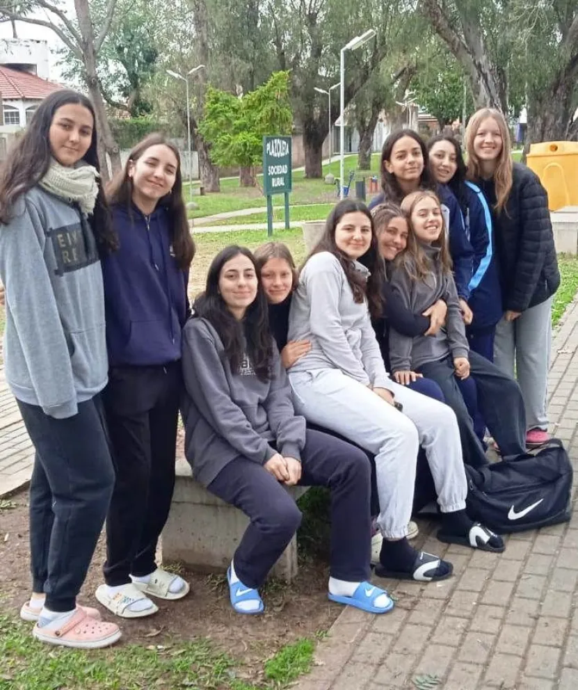 Voley