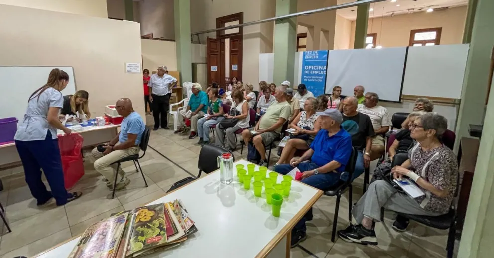 SE REALIZÓ LA JORNADA DE VACUNACIÓN GRATUITA PARA LA TERCERA EDAD