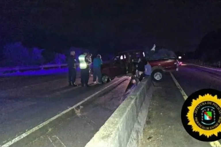 Despiste en la Ruta 14 tras una peligrosa maniobra de otra camioneta ...