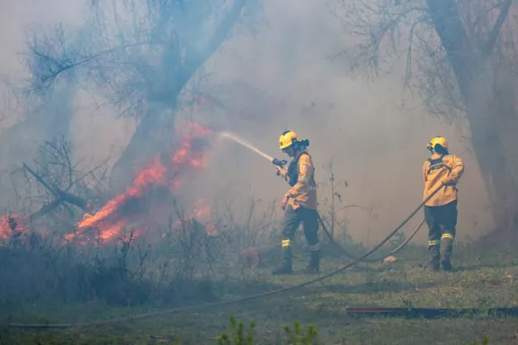 Entre Ríos envía brigadistas a Chubut para reforzar el combate de incendios forestales