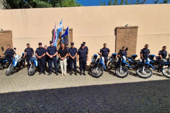 La Policía de Entre Ríos incorpora a las primeras cuatro mujeres a la patrulla motorizada