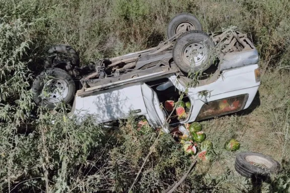 Choque y vuelco en la Autovía Artigas: dos camionetas que circulaban en el mismo sentido se rozaron