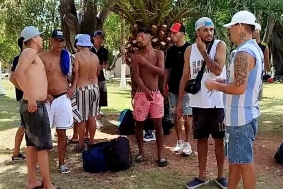 Cosecheros de Concordia quedaron varados en Paso de los Libres por una confusión laboral