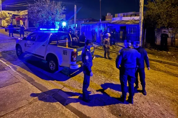 Incendio fatal en una vivienda: hallaron a un hombre muerto tras un incendio en una habitación