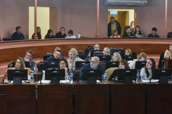 Diputados del PJ criticaron la demora en la ayuda invernal y calificaron de insuficiente la entrega de frazadas