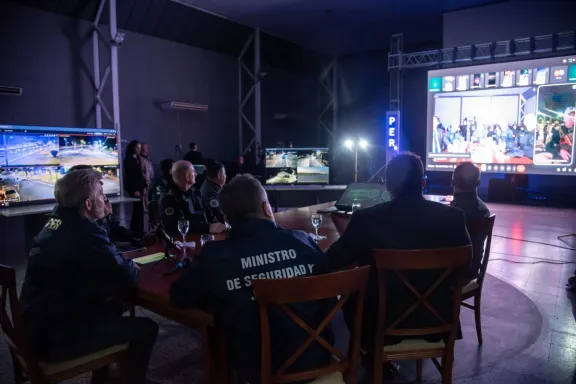 Se lanzó el Operativo Blindaje Seguro con 1.600 policías, monitoreo en tiempo real y controles en toda la provincia