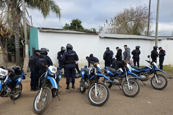 Detuvieron a un hombre y secuestraron 80 envoltorios de droga durante un operativo de saturación