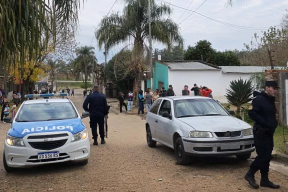 Detuvieron a dos personas y secuestraron un arma de fuego y 40 envoltorios de droga en Concordia