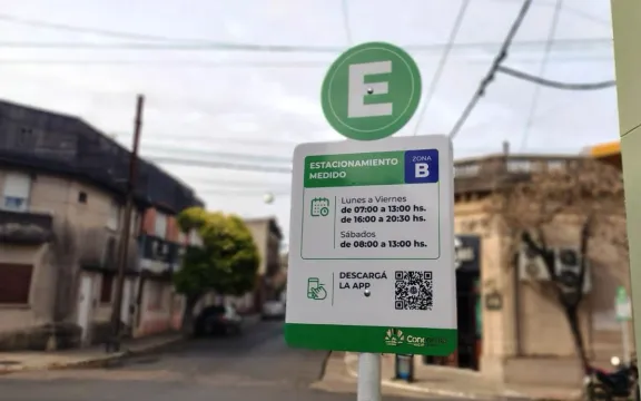 Desde este lunes entra en vigencia el nuevo sistema de estacionamiento medido en Concordia: tarifas, zonas y cómo funciona la app