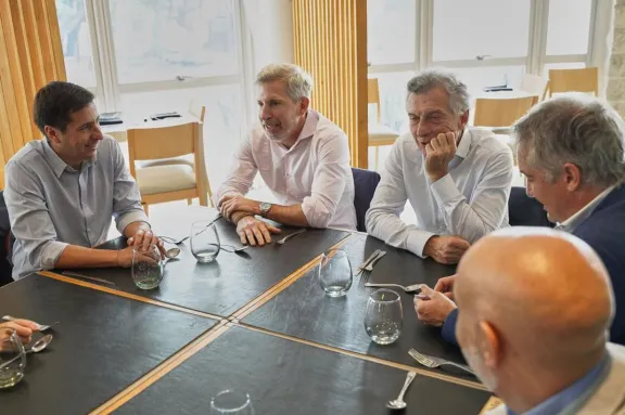 Macri visitó Entre Ríos, analizó la economía con Frigerio y dejó pistas sobre el escenario político de 2027