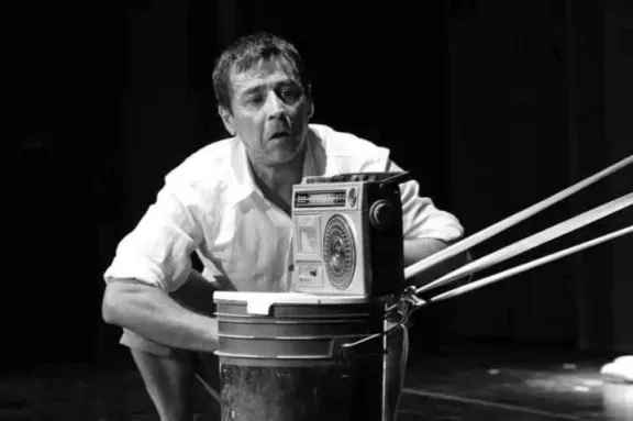 "Al borde del andamio" llega a Pueblo Viejo con una conmovedora historia de poesía, amor y recuerdos