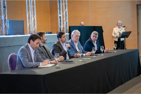 Presentaron estudios estratégicos para impulsar el turismo, la logística y las inversiones en la región de Salto Grande