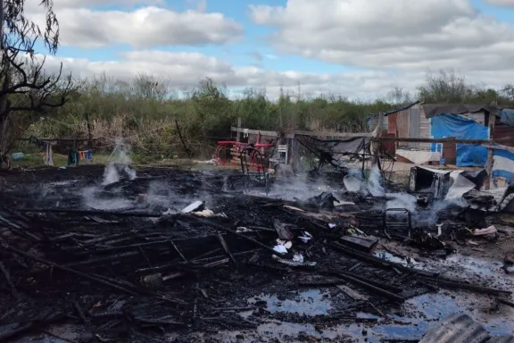 La Policía descartó un hecho delictivo y confirmó que el incendio se originó por un desperfecto en una conexión eléctrica clandestina