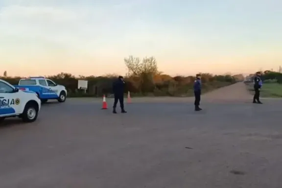Un policía murió tras chocar con un caballo suelto cuando iba a trabajar