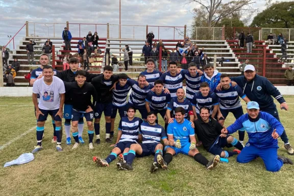 Salto Grande se quedó con el Petit y enfrentará a Comunicaciones por un lugar en el Torneo Regional Amateur