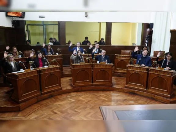 Concejales oficialistas se despegaron de los despidos municipales y citaron por unanimidad al secretario de Hacienda para que dé explicaciones