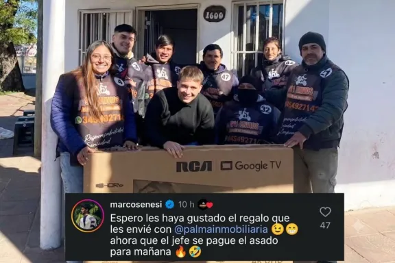 Marcos Senesi sorprendió a una mensajería de Concordia y les regaló un televisor para ver el Mundial