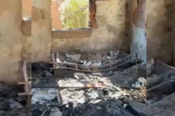 Un adolescente despertó a su familia y evitó una tragedia durante un incendio en Puerto Yeruá