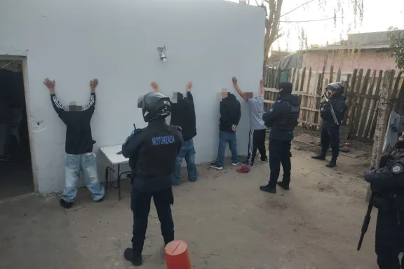 De una causa por amenazas a un golpe al narcomenudeo: secuestraron 260 dosis de cocaína y detuvieron a tres personas