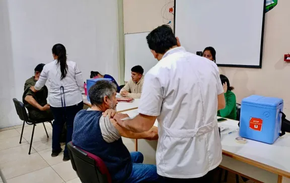 Más de 100 adultos mayores participaron de una jornada gratuita de vacunación en Concordia