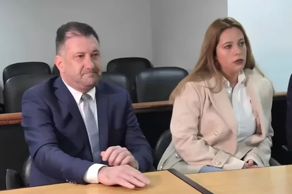 Edgardo Kueider espera el veredicto por el caso de los USD 200 mil: "No cometimos ningún ilícito"