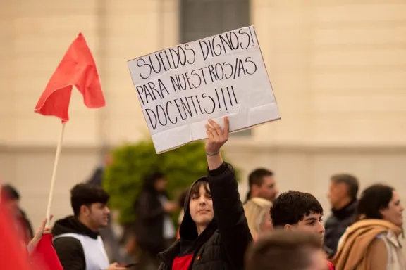 AGMER convocó a un paro de 24 horas y no habrá inicio de clases tras las vacaciones de invierno