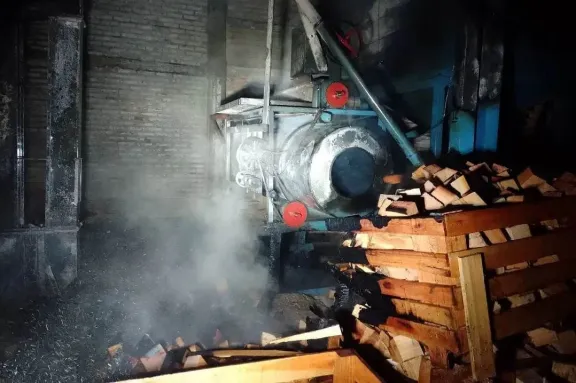 Un incendio en un galpón de pallets movilizó a dos dotaciones de Bomberos en Concordia