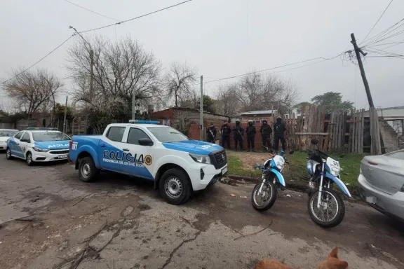Golpe al narcomenudeo: cuatro detenidos tras una serie de allanamientos con secuestro de cocaína y dinero