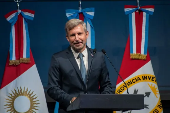 Frigerio marcó posición tras asumir en la Región Centro: "La Nación también necesita que las provincias crezcan"