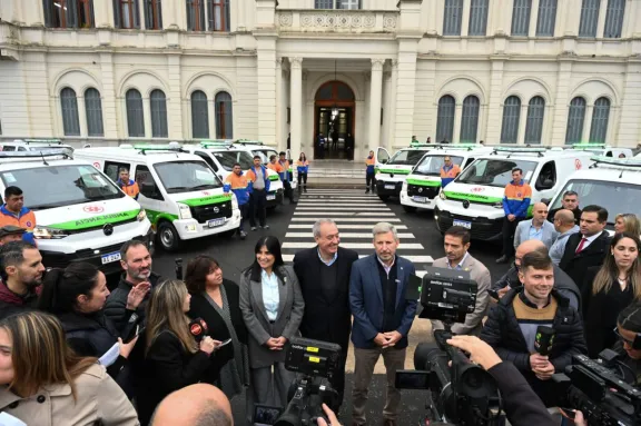 Entre Ríos suma 24 ambulancias, motos de emergencia y nuevo equipamiento para fortalecer la salud pública