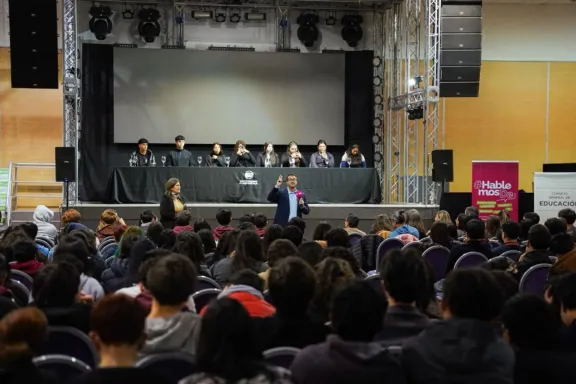 Entre Ríos lanzó en Concordia una campaña para una crianza digital saludable: qué propone y cómo adherir