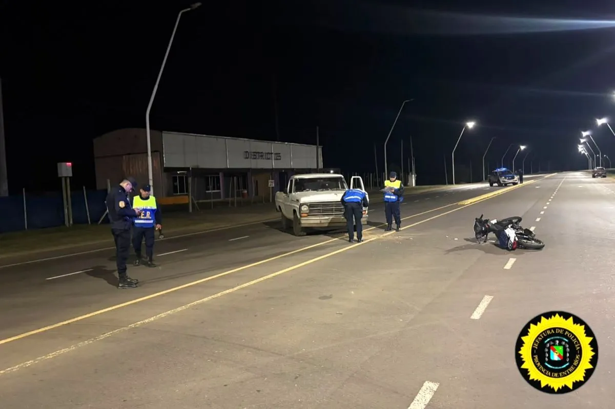 Un motociclista de 21 años resultó herido tras chocar contra una camioneta y fue trasladado al Masvernat
